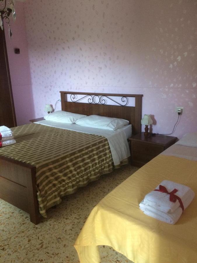 B&B Nel Verde Montesano sulla Marcellana Kültér fotó